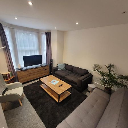 Spacious 2 Bedroom House In Central London With Garden Exterior photo